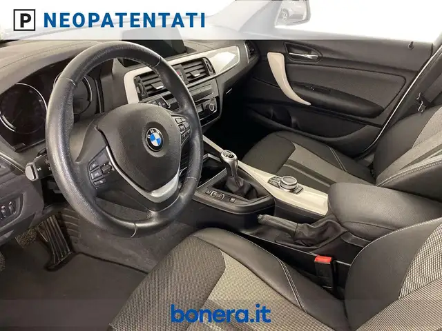 BMW 1 Series view 15