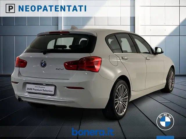 BMW 1 Series view 6