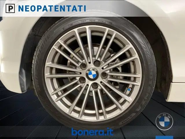 BMW 1 Series view 12