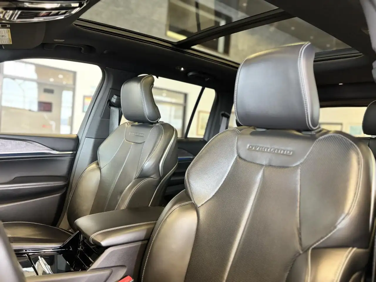 Jeep Grand Cherokee снимка Jeep Grand Cherokee