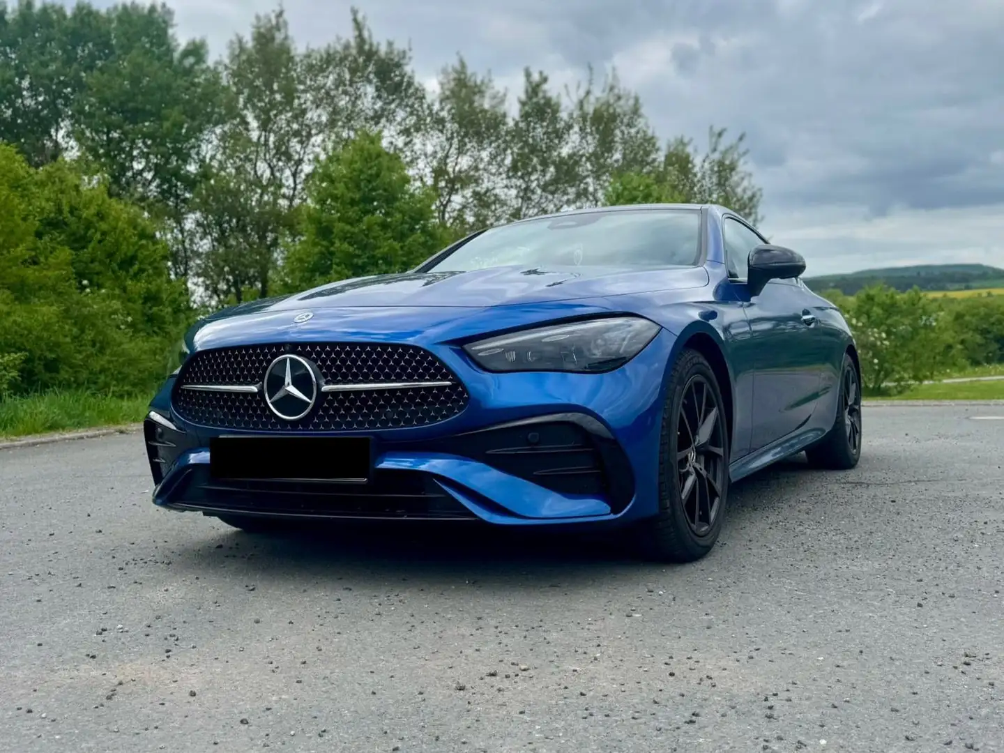 Mercedes-Benz CLE 300 CLE 300 4Matic Coupe 9G-TRONIC Edition AMG Line Modrá - 2