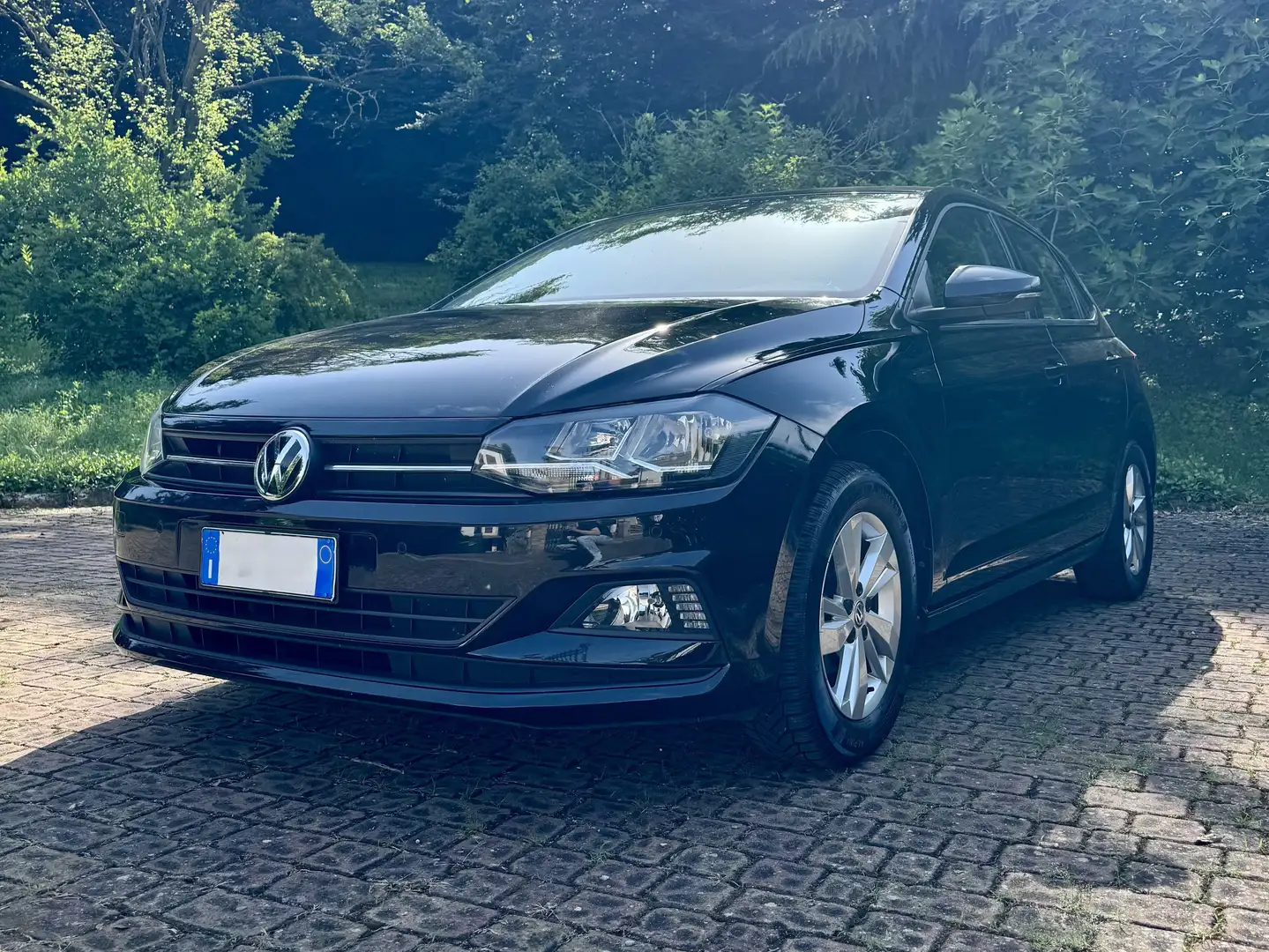 Volkswagen Polo Polo VI 2017 5p 1.0 mpi Comfortline 75cv Nero - 1