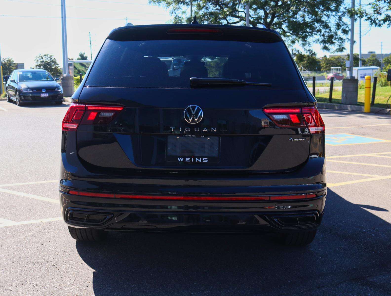 2024 Volkswagen Tiguan COMFORTLINE R-LINE | 1 OWNER | NO ACCIDNETS — снимка 1