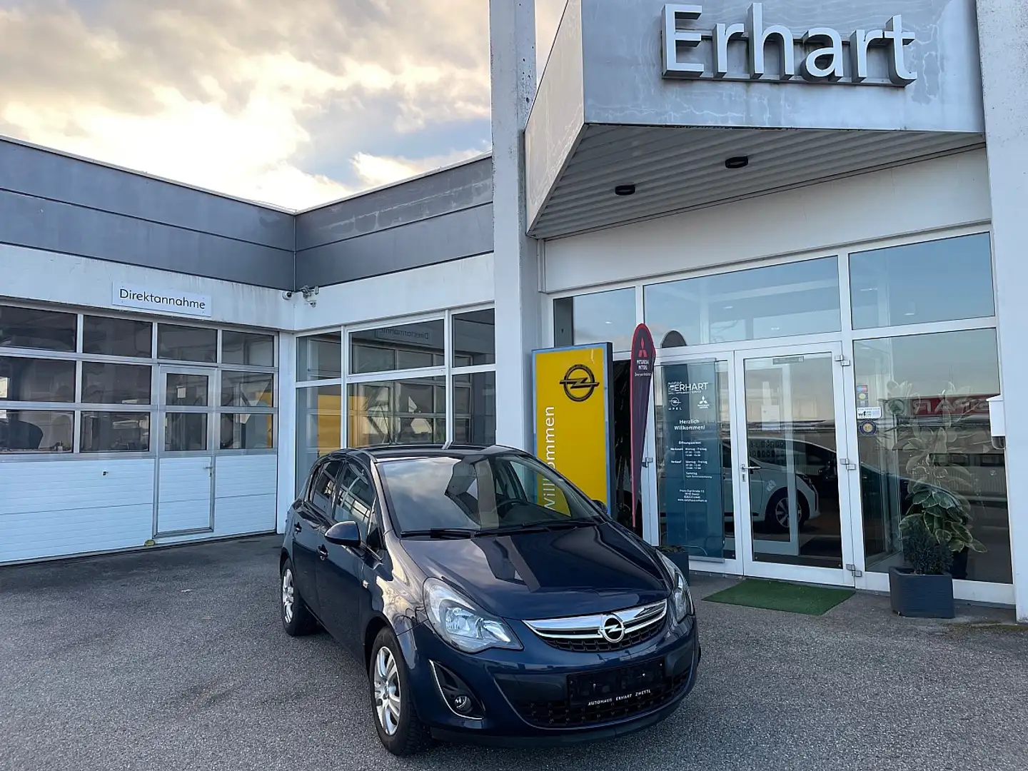 Opel Corsa 1,4 Ecotec Österreich Edition Start/Stop System Blau - 1