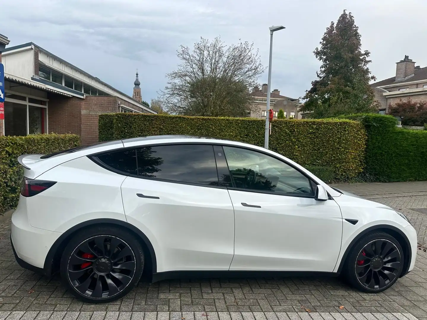 Tesla Model Y Model Y Performance Dual Motor AWD - 2