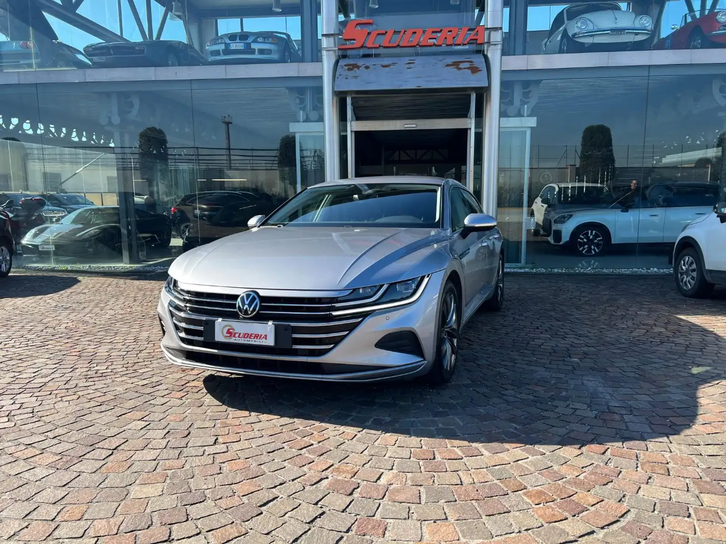 Volkswagen Arteon Business 2.0 TDI DSG Elegance BlueMotion Tech Grau - 1