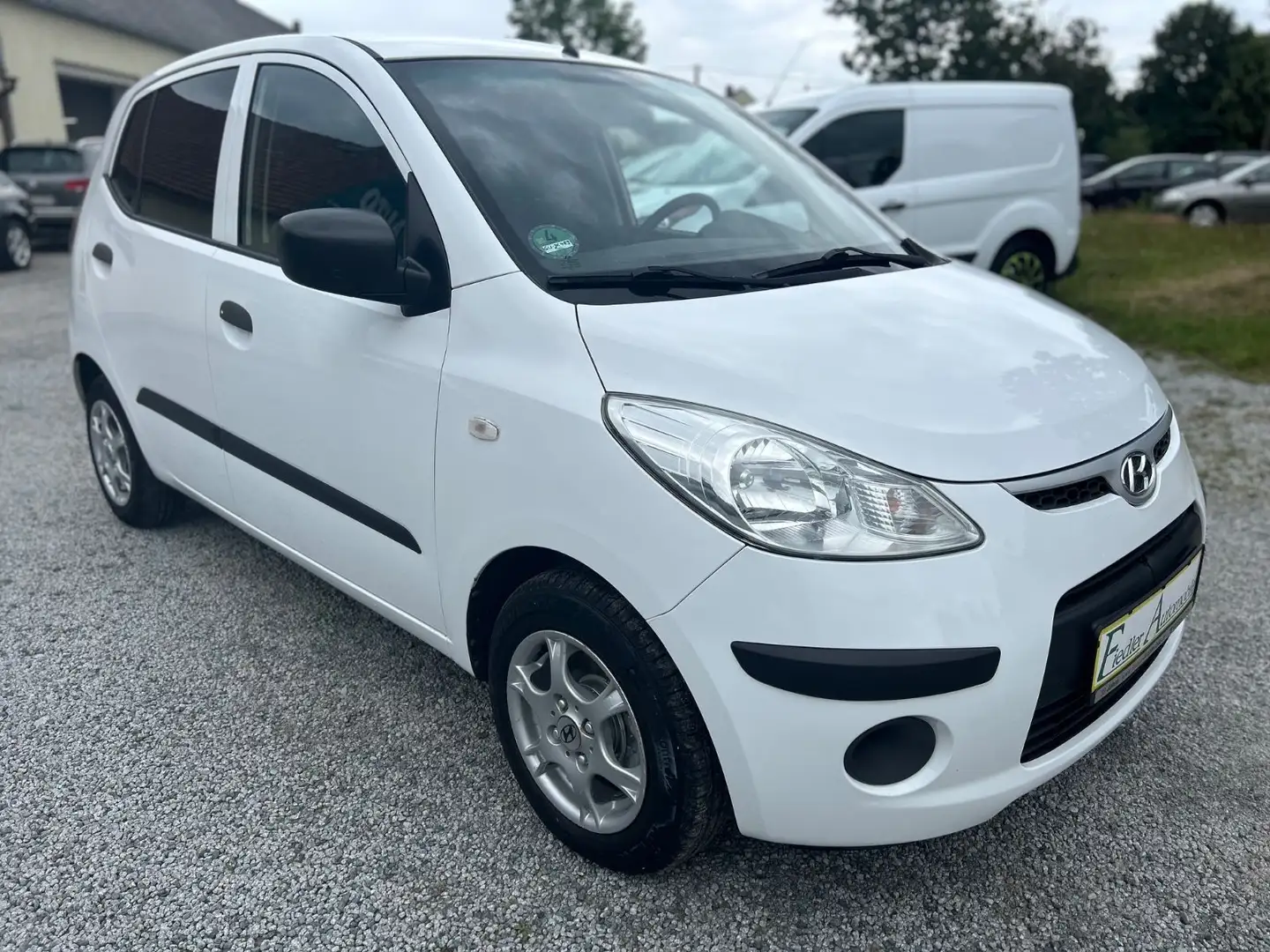Hyundai i10 1.1 Classic / Klima / Tüv + Service neu Weiß - 2