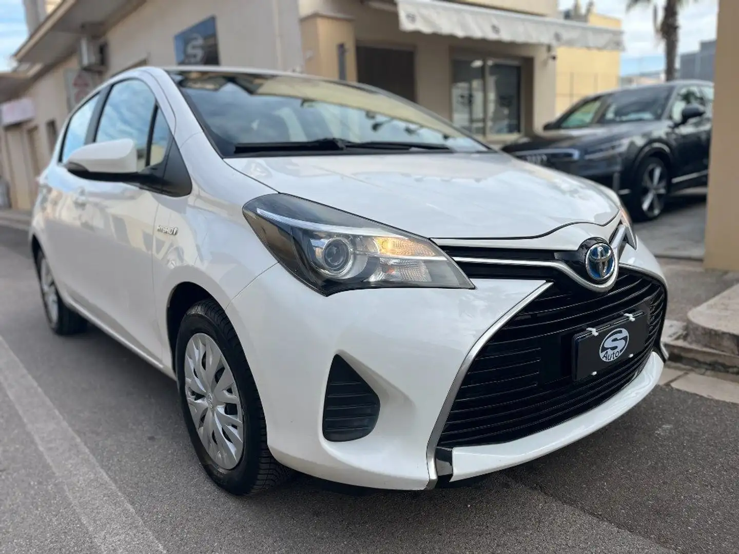 Toyota Yaris 1.5 Hybrid Active Bianco - 2