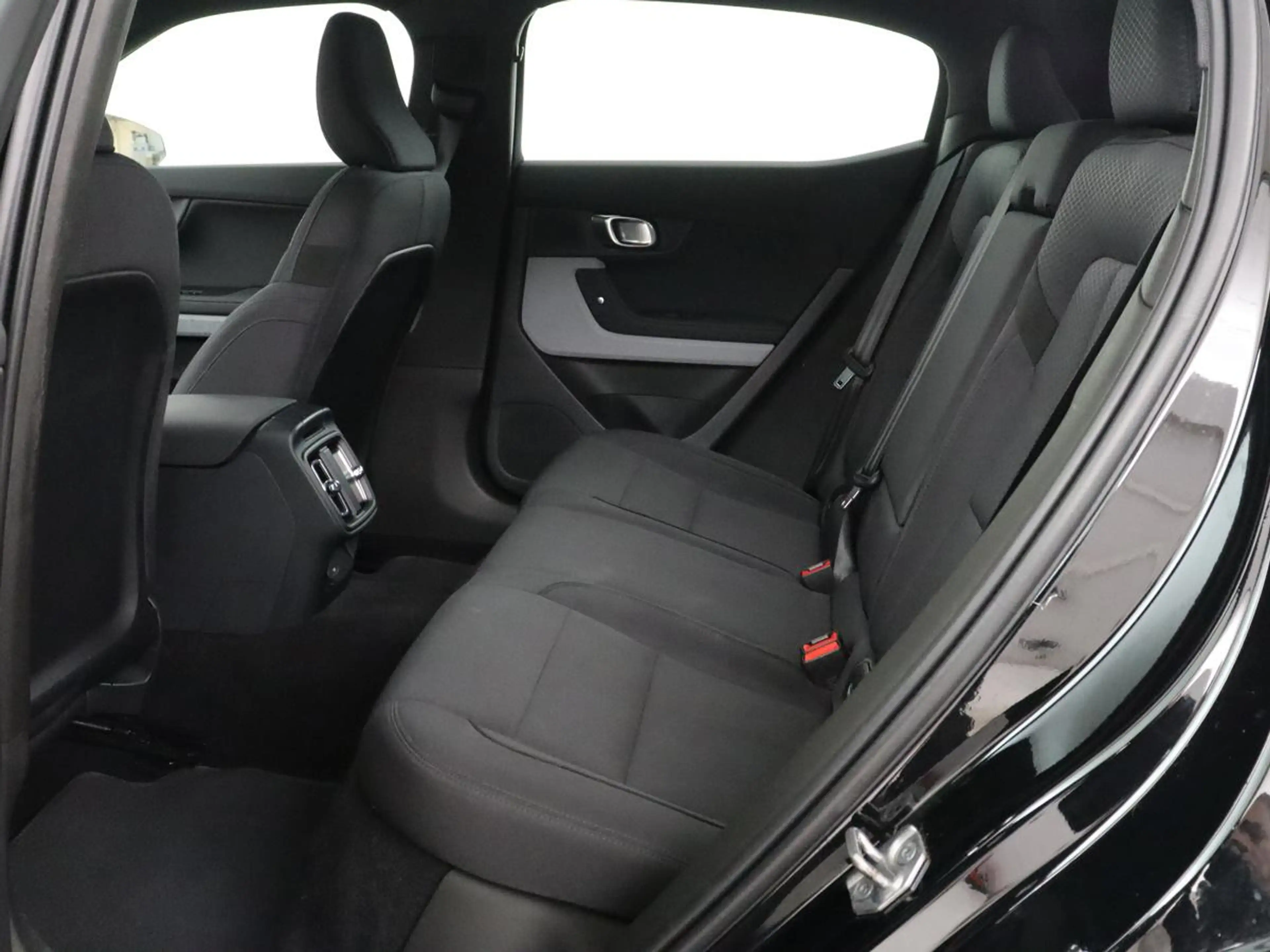 Polestar 2 Standard Range Single Motor 63kWh | SOH 89,4% | St — photo 6