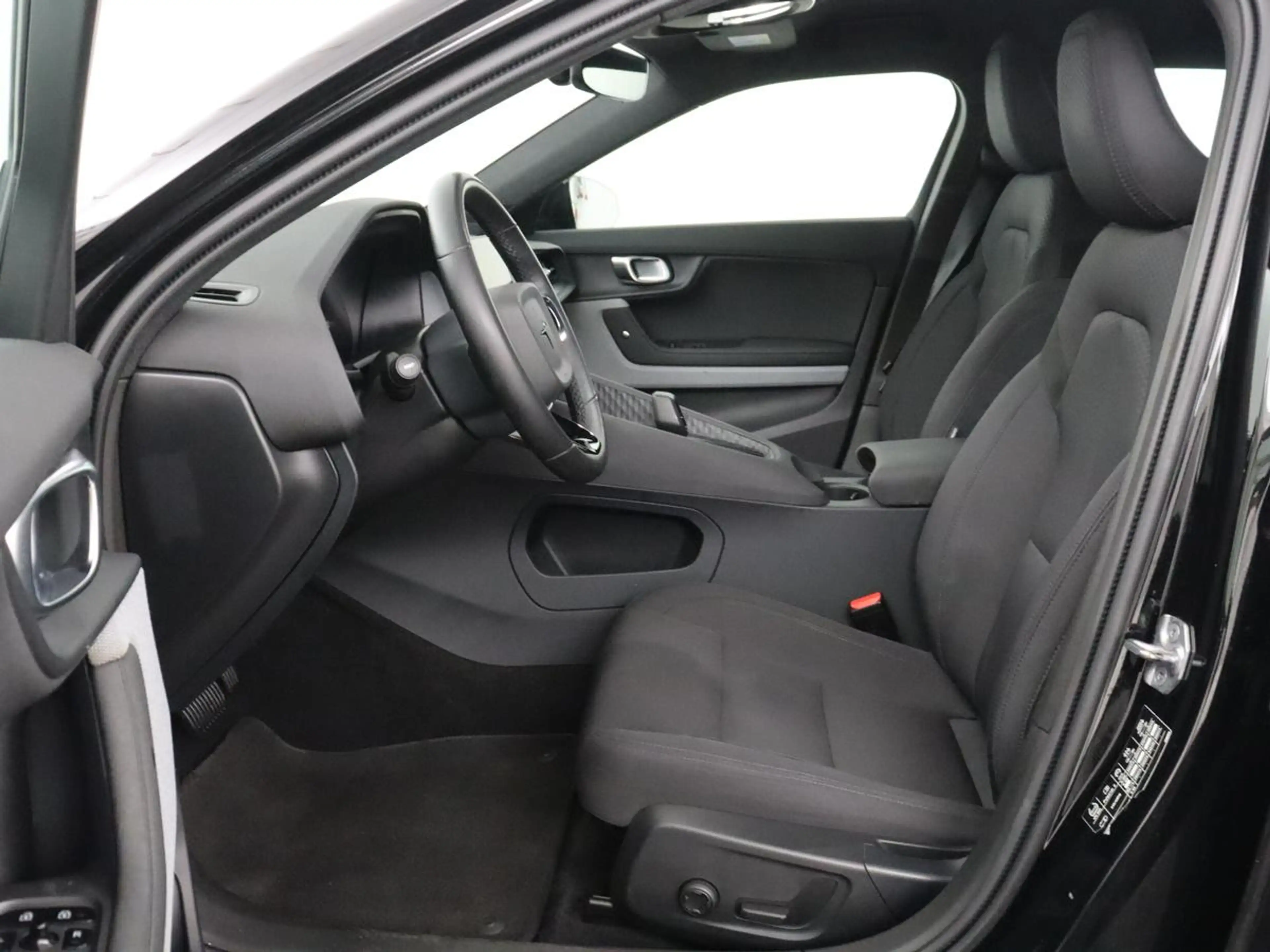 Polestar 2 Standard Range Single Motor 63kWh | SOH 89,4% | St — photo 4