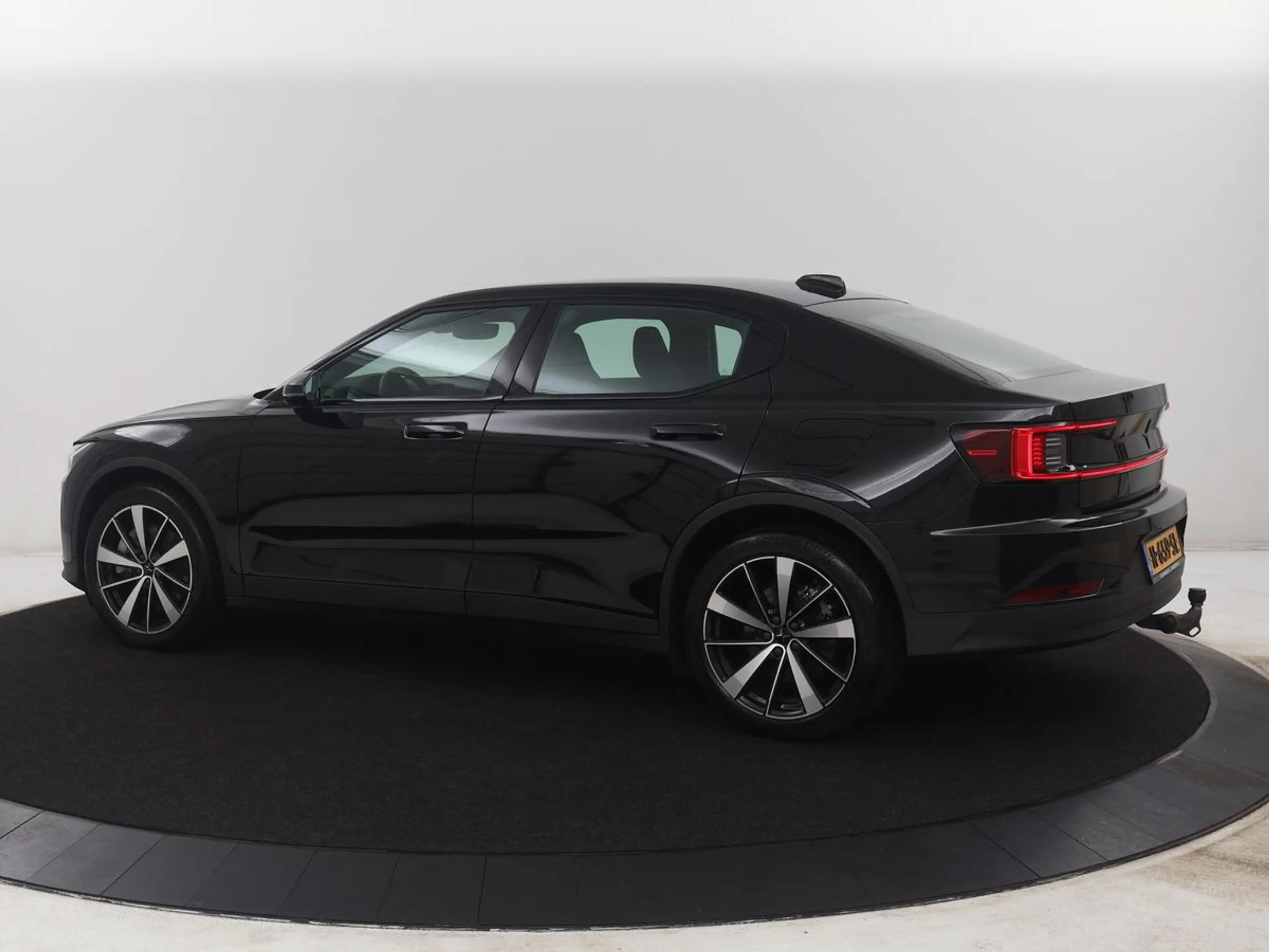 Polestar 2 Standard Range Single Motor 63kWh | SOH 89,4% | St — photo 2