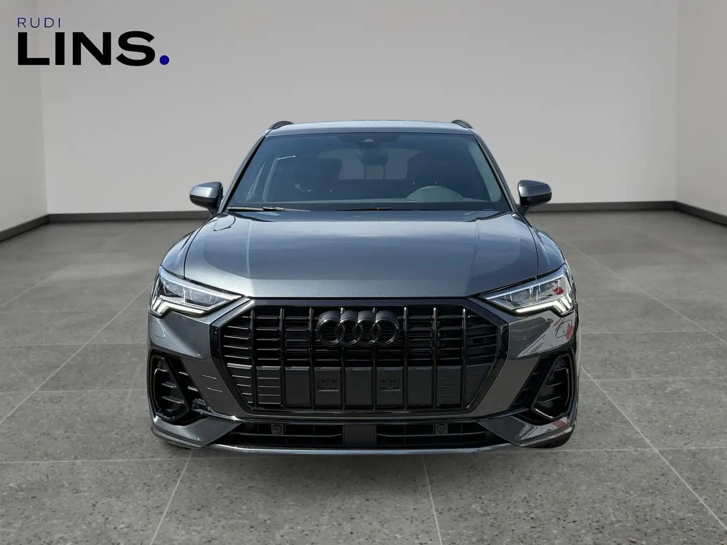 Audi Q3 35 TDI admired Grau - 2