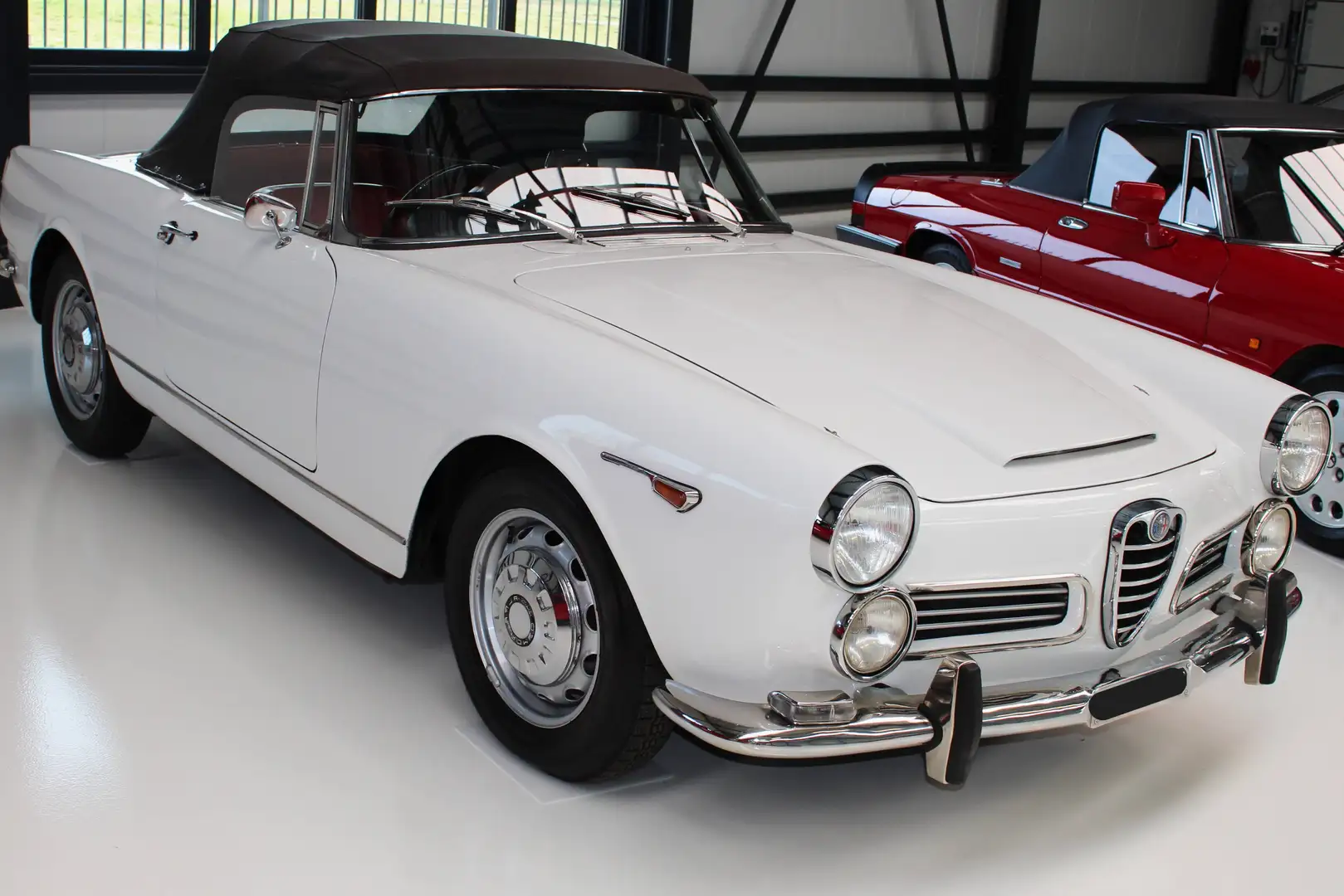 Alfa Romeo 2000 Alfa Romeo Touring 2600 Spider Weiß - 2