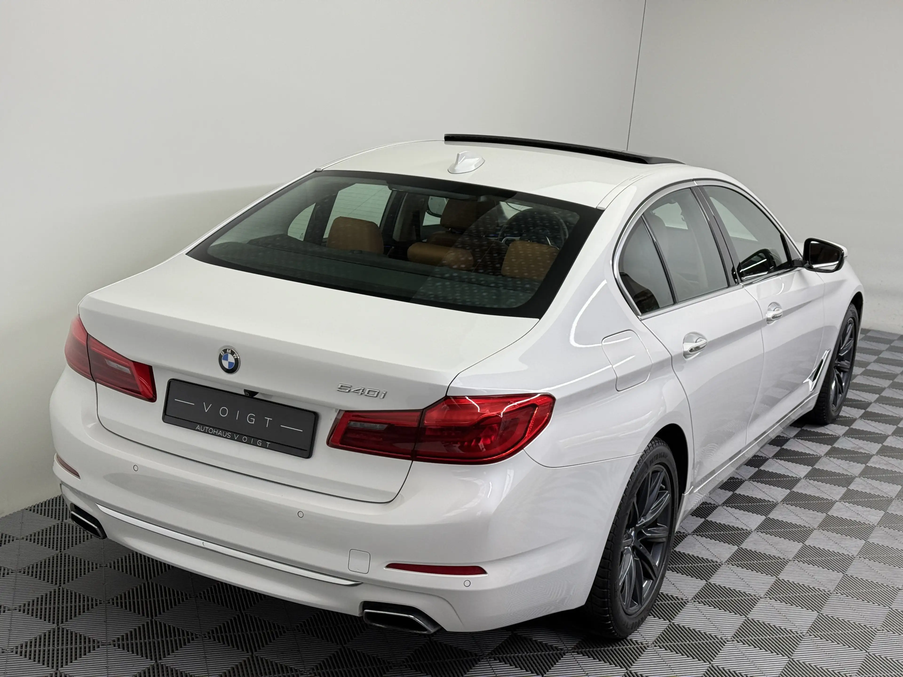 BMW 540 i Luxury Line|2.Hand|Pano|LCI|Kamera|No-OPF| — photo 6