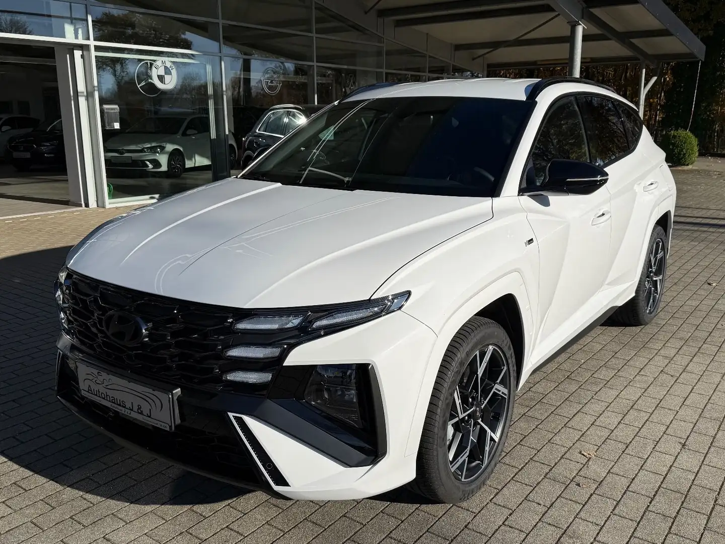 Hyundai TUCSON 1.6 T-GDI N Line DCT Navi/RFK/el.Klappe Weiß - 1