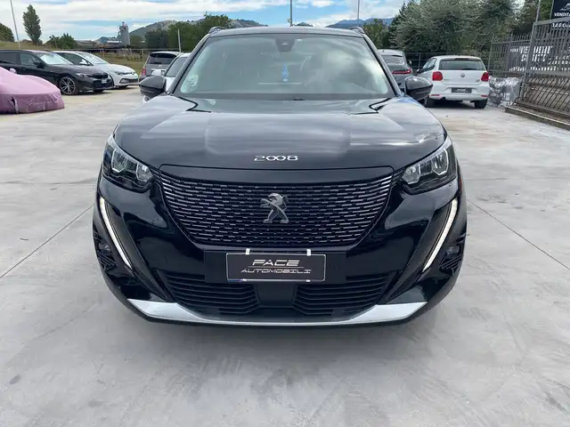 Peugeot 2008 view 8