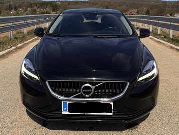 V40 D2 Kinetic Geartronic Kinetic