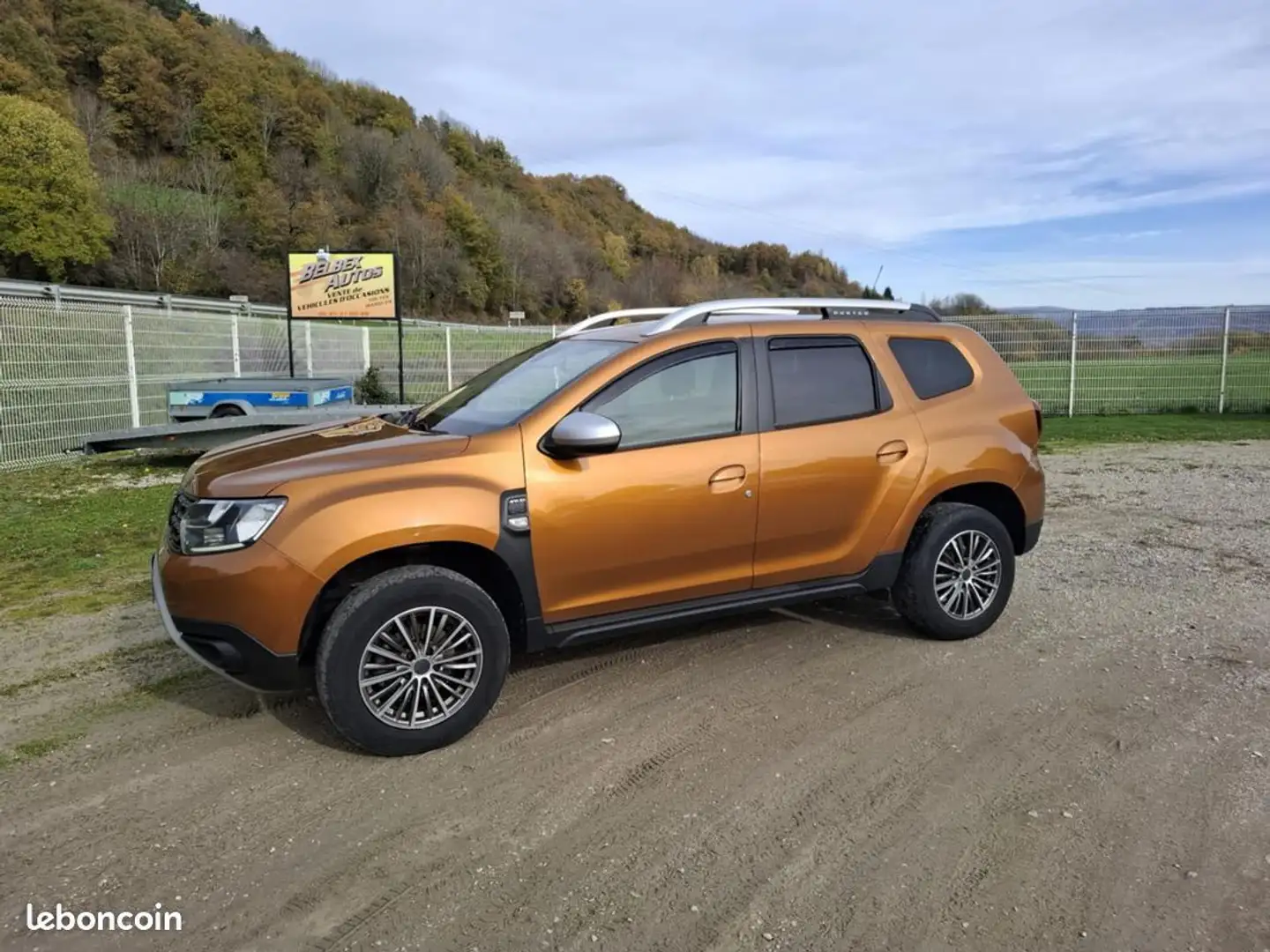 Dacia Duster 4X4 115 CV 1ere MAIN (belex auto A YOLET) Or - 1