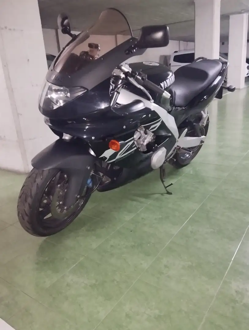 Yamaha YZF 600 Thundercat Negro - 1