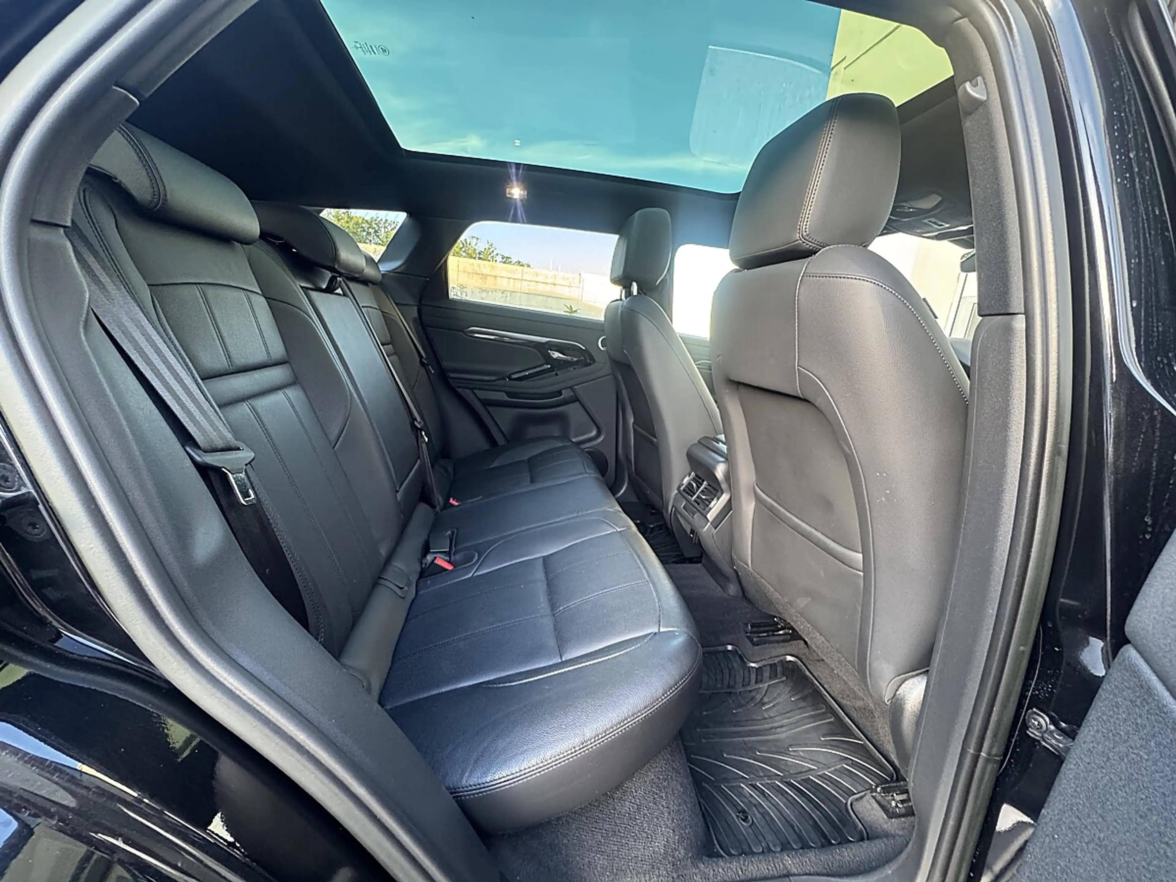 Land Rover Range Rover Evoque R-Dynamic D165 AWD Aut. — photo 13