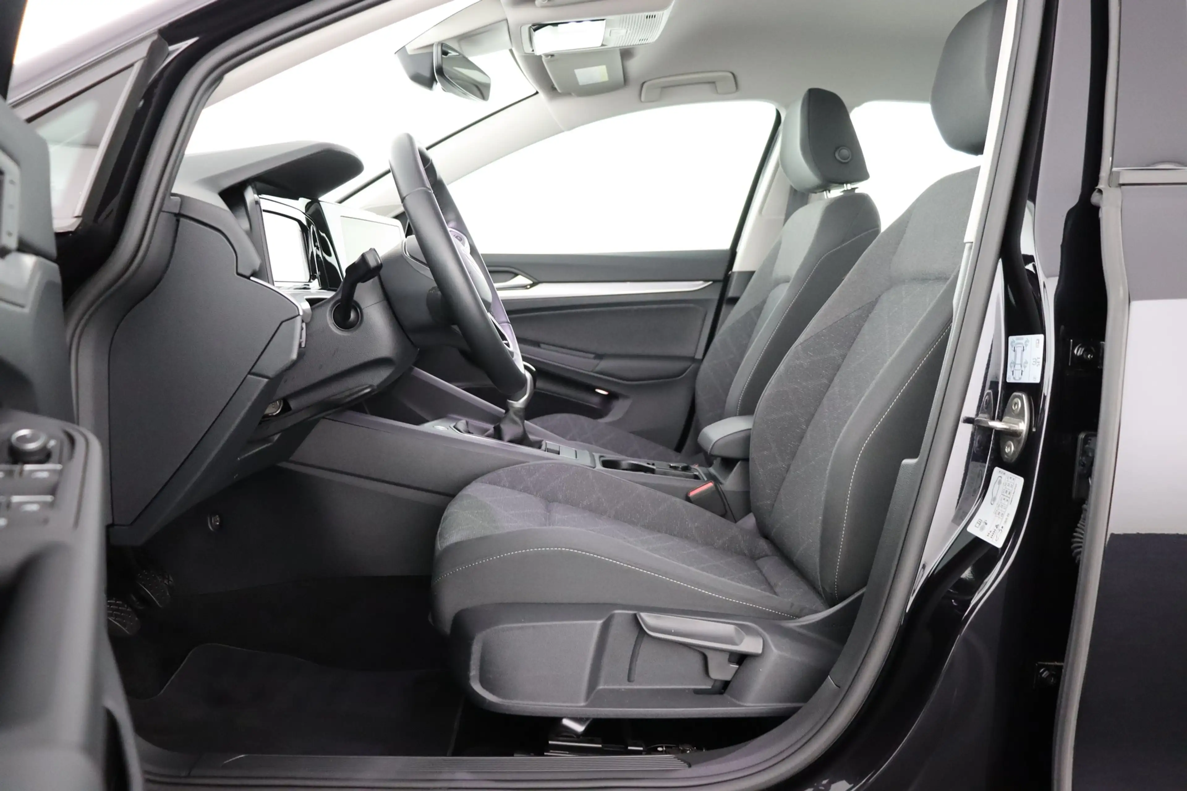 Volkswagen Golf 1.0 TSI LIFE BUSINESS + CARPLAY + GPS + CAMERA + P — photo 10
