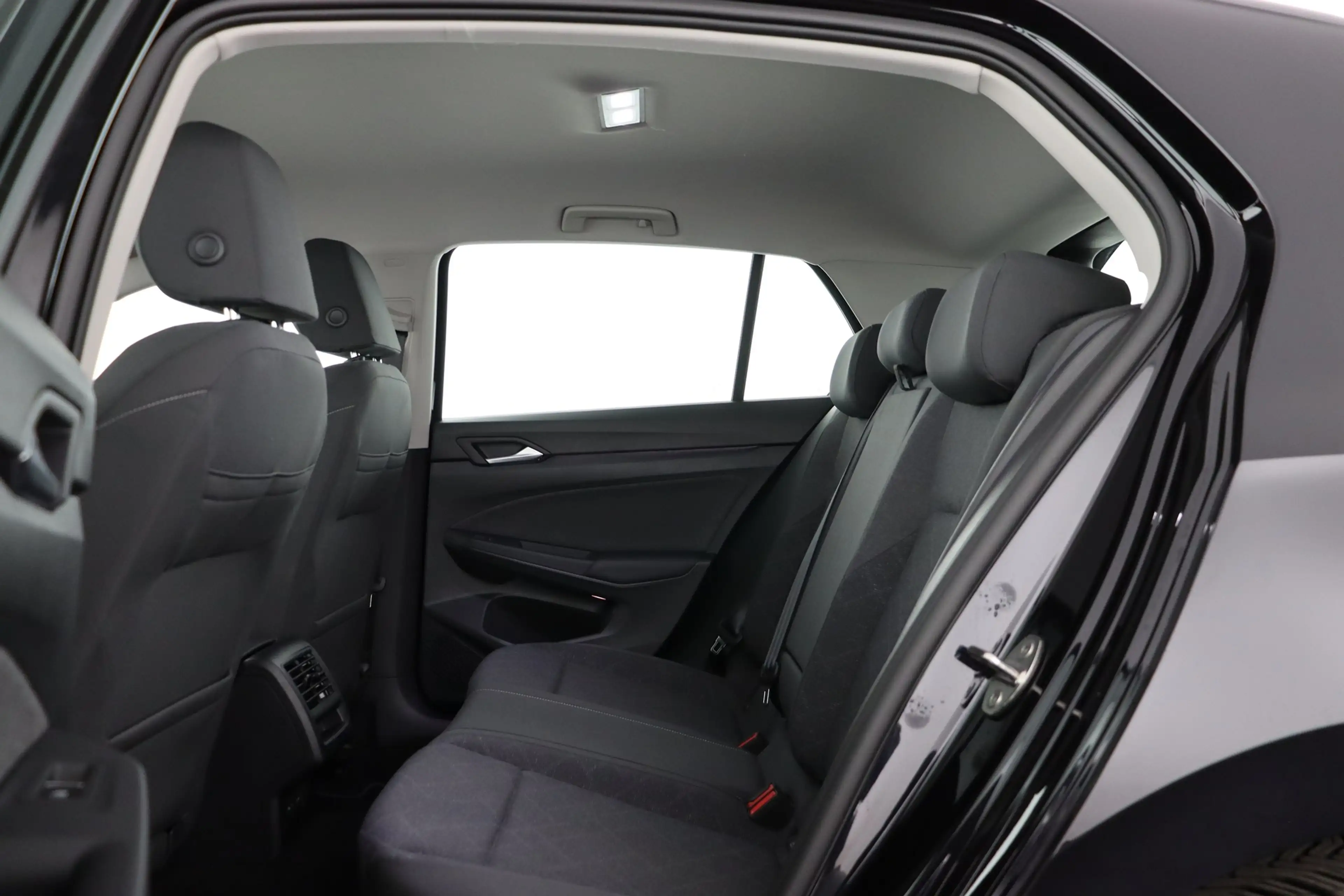 Volkswagen Golf 1.0 TSI LIFE BUSINESS + CARPLAY + GPS + CAMERA + P — photo 13