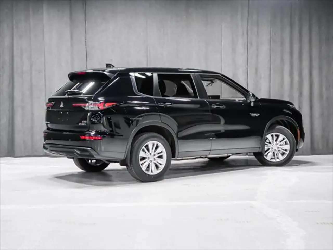 Mitsubishi Outlander снимка Mitsubishi Outlander