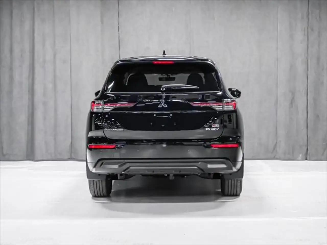 Mitsubishi Outlander снимка Mitsubishi Outlander