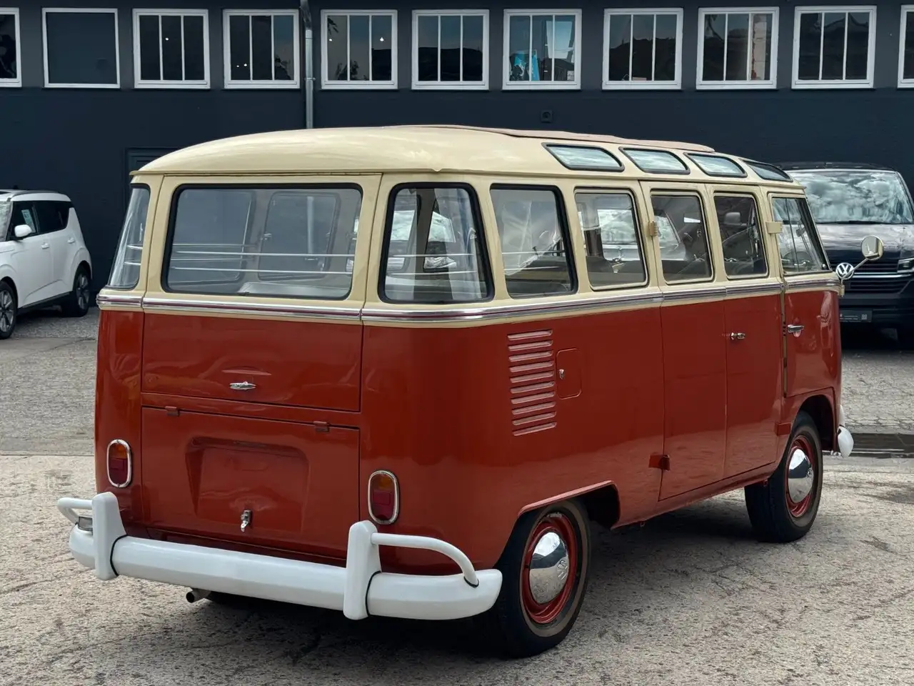 Volkswagen T1 Samba 9-Sitzer Faltdach mit Panoramafenstern, foto 7