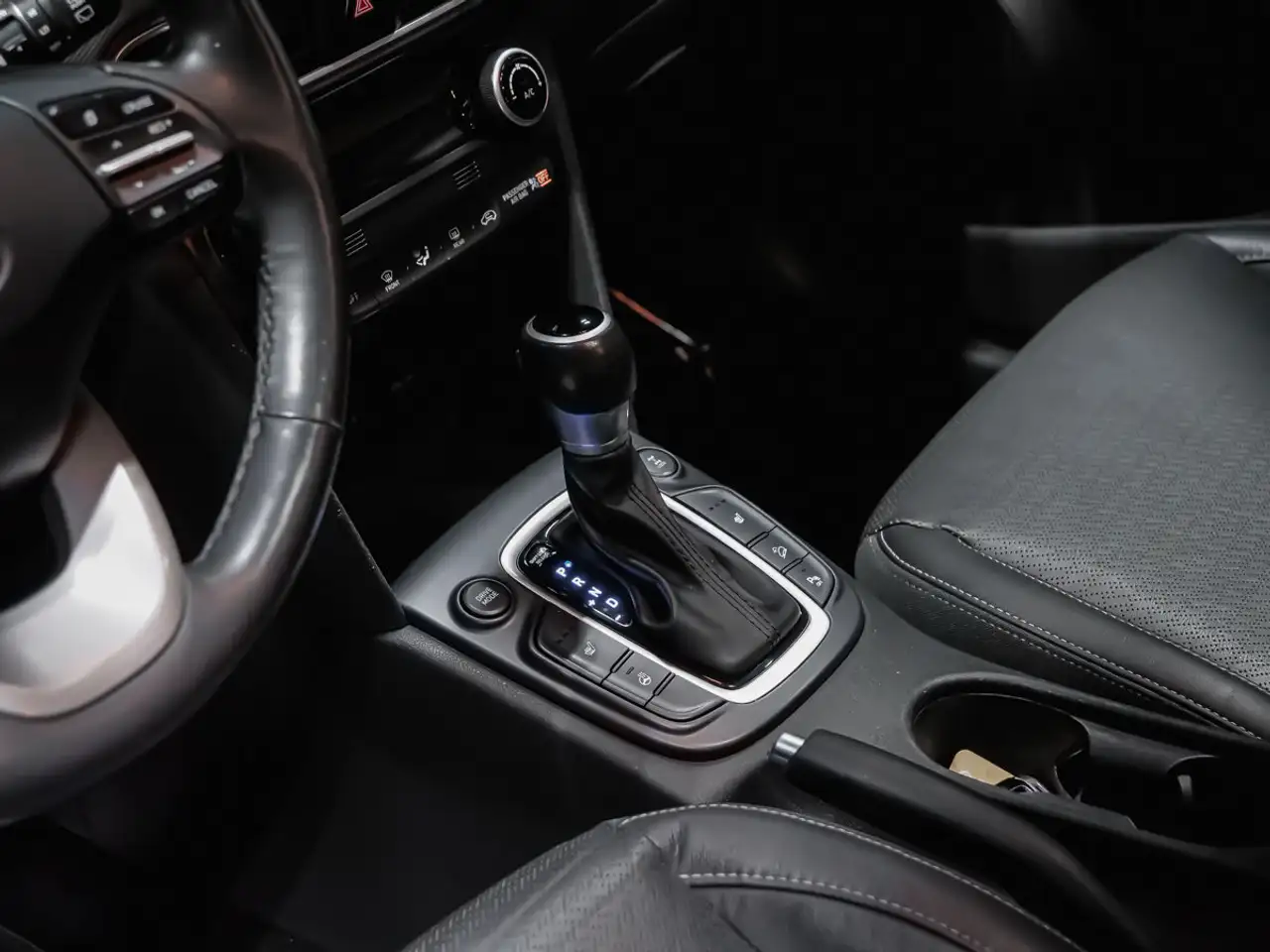 Hyundai KONA снимка Hyundai KONA