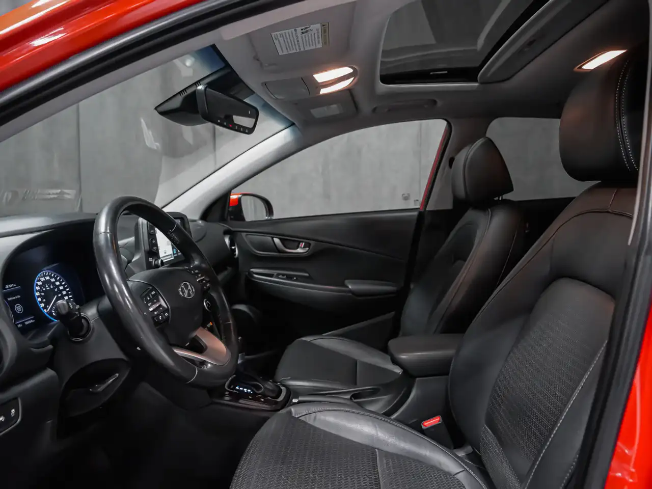 Hyundai KONA снимка Hyundai KONA