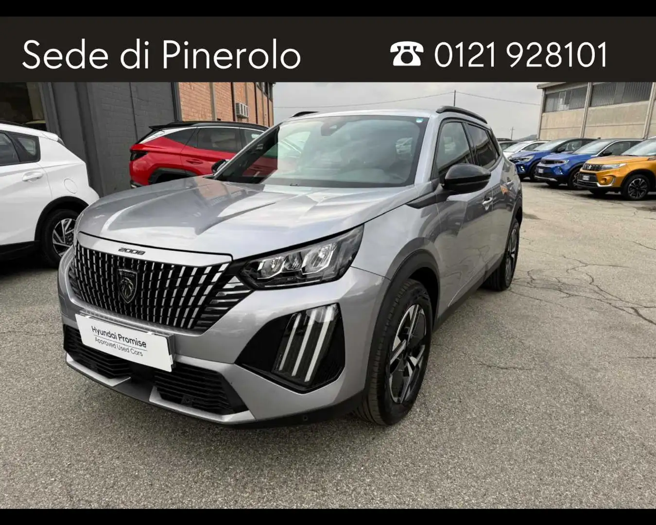 Peugeot 2008 1.2 PureTech Allure - 1