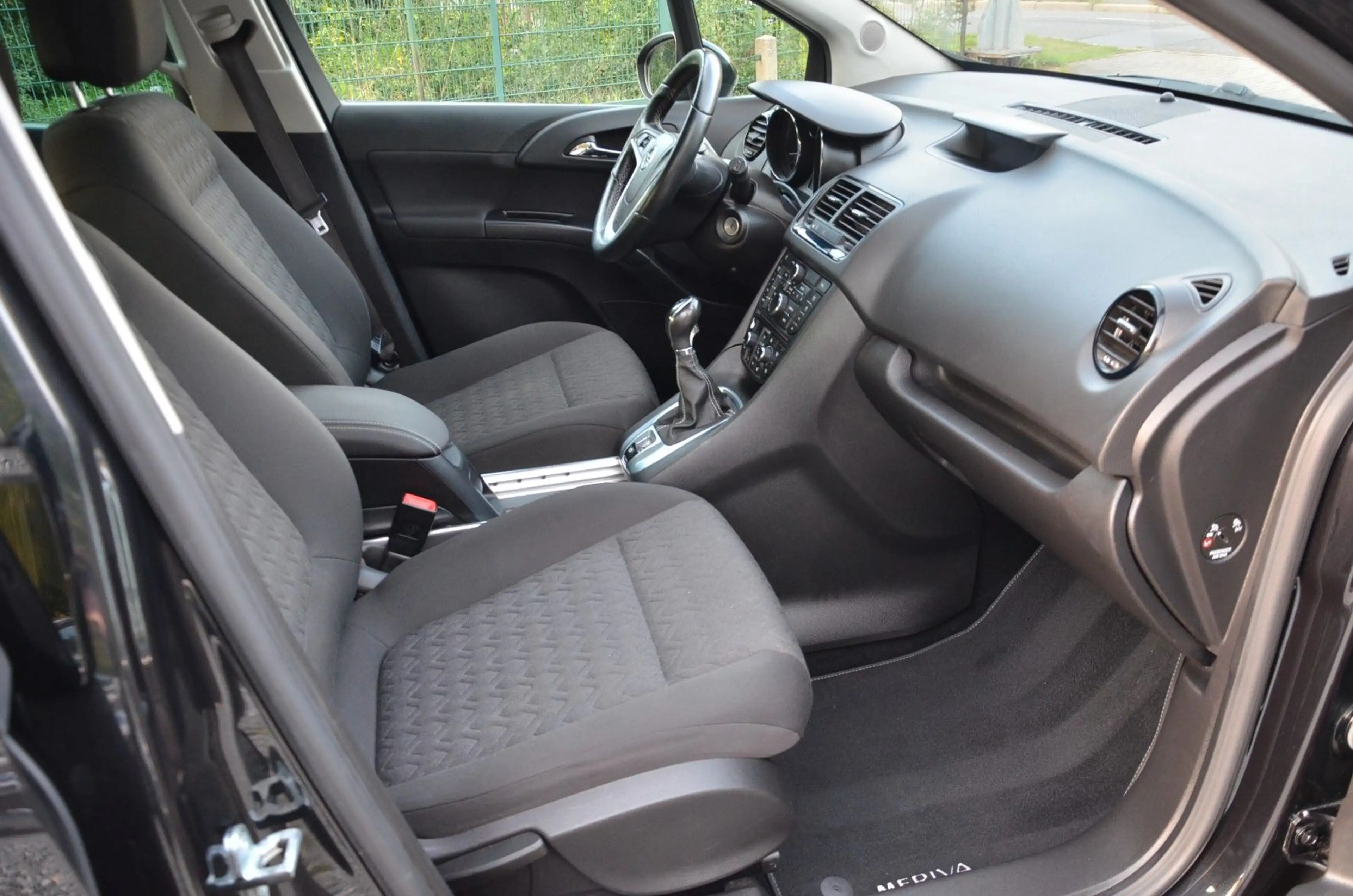 Opel Meriva B Active 1.4T Klima Sitzheizung Tüv neu — photo 11