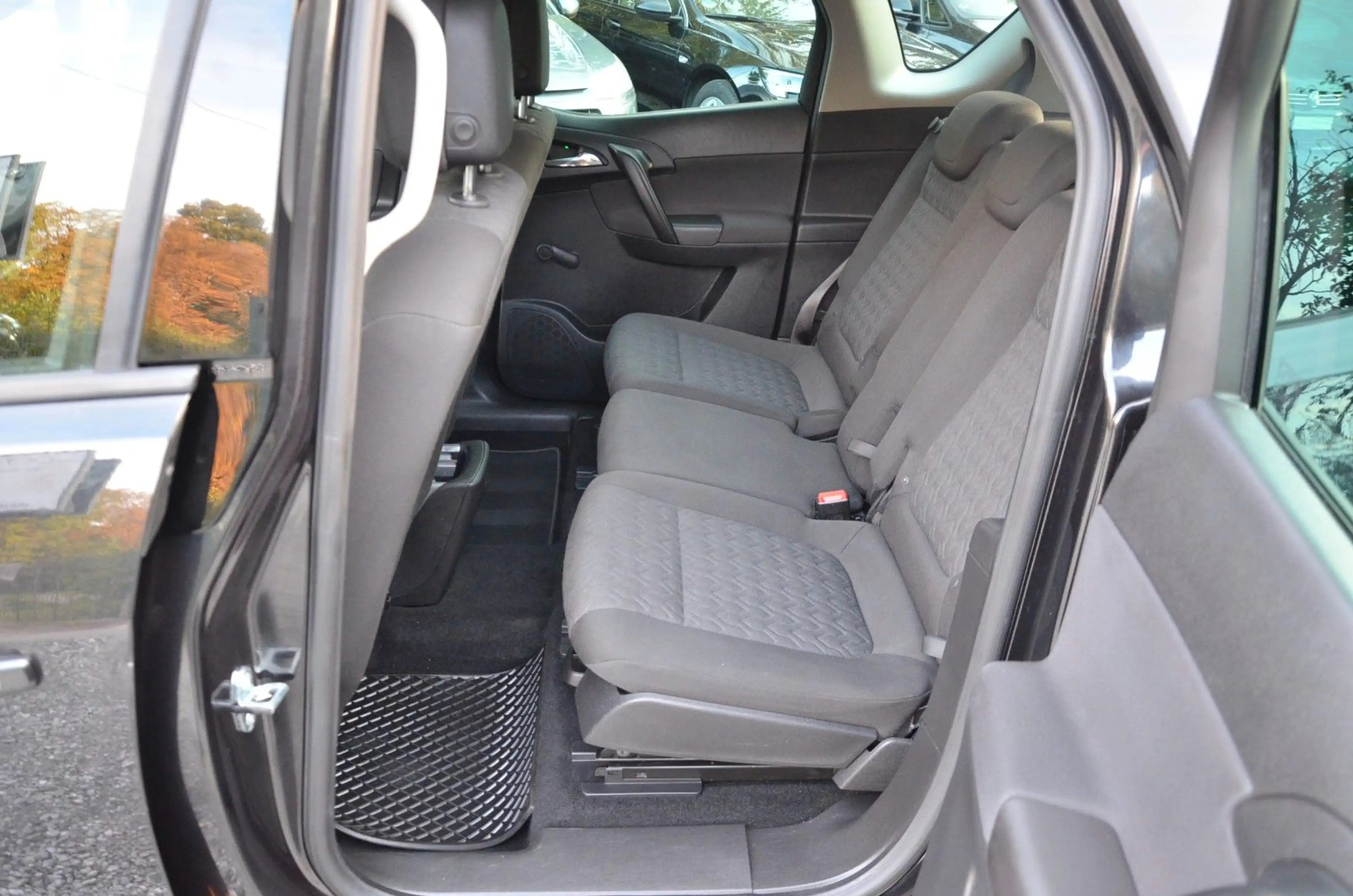 Opel Meriva B Active 1.4T Klima Sitzheizung Tüv neu — photo 12
