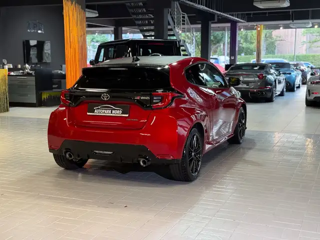 Toyota Yaris view 7
