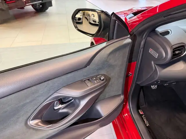 Toyota Yaris view 15