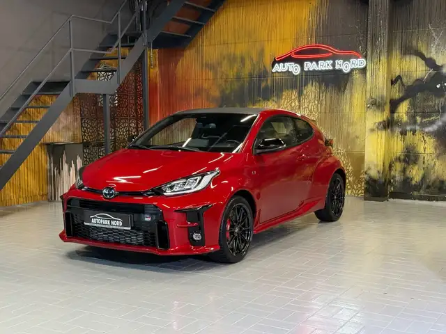Toyota Yaris view 3