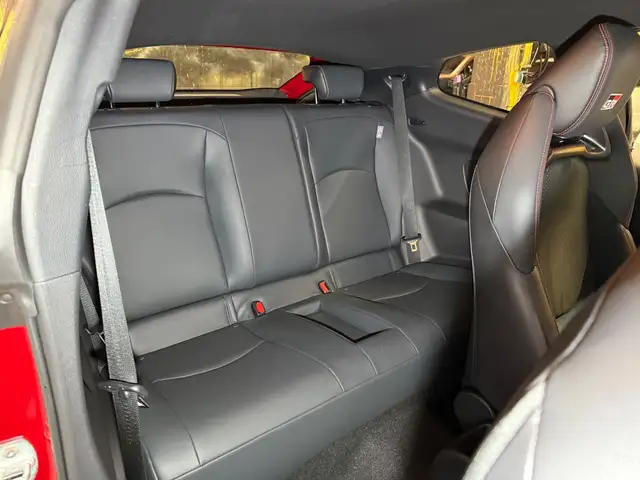 Toyota Yaris view 14