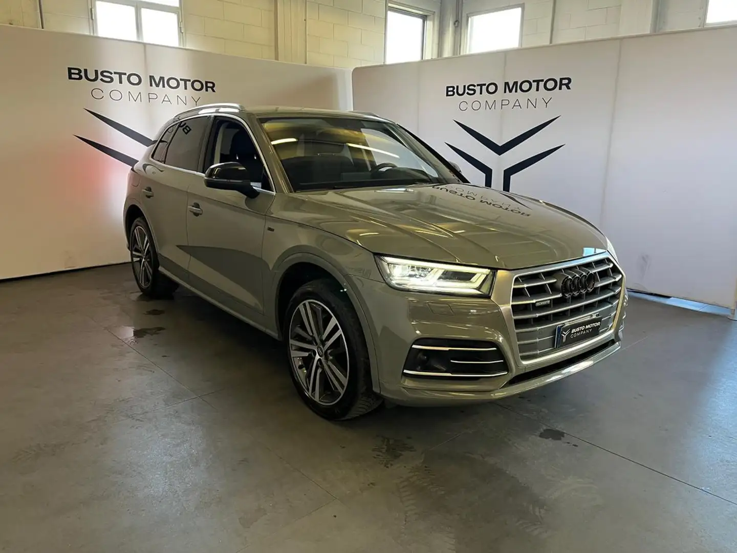 Audi Q5 40 TDI quattro S tronic S line Grigio - 1