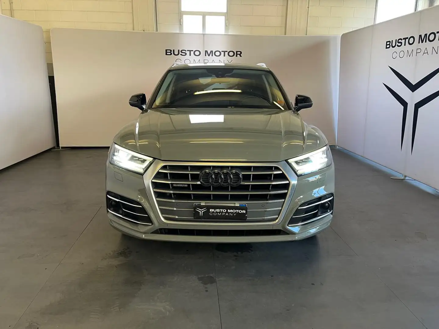 Audi Q5 40 TDI quattro S tronic S line Grigio - 2