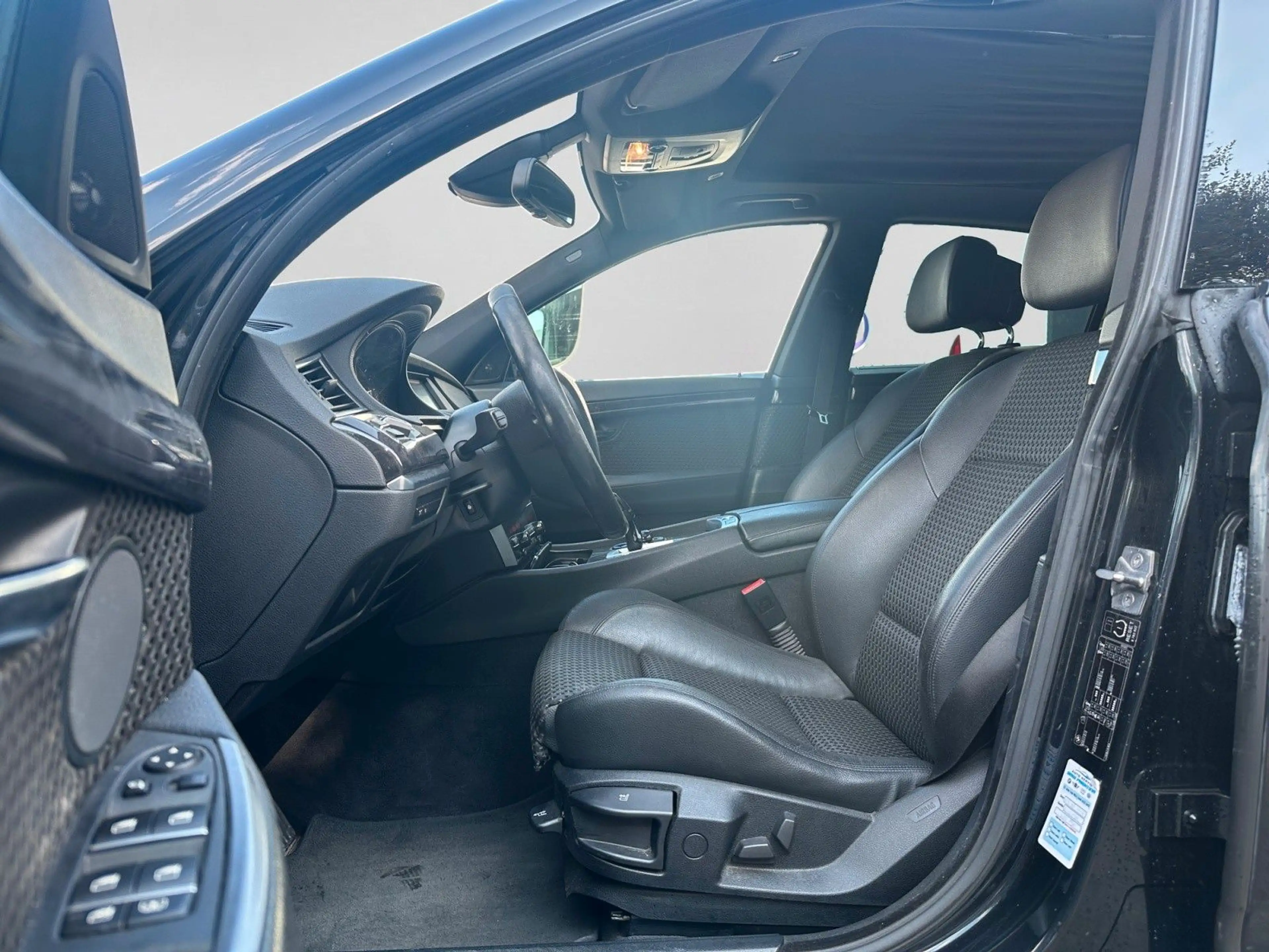 BMW 535 d*GT*M-SPORT*PANO*HuD*KAMERA*BLUETOOTH — photo 12