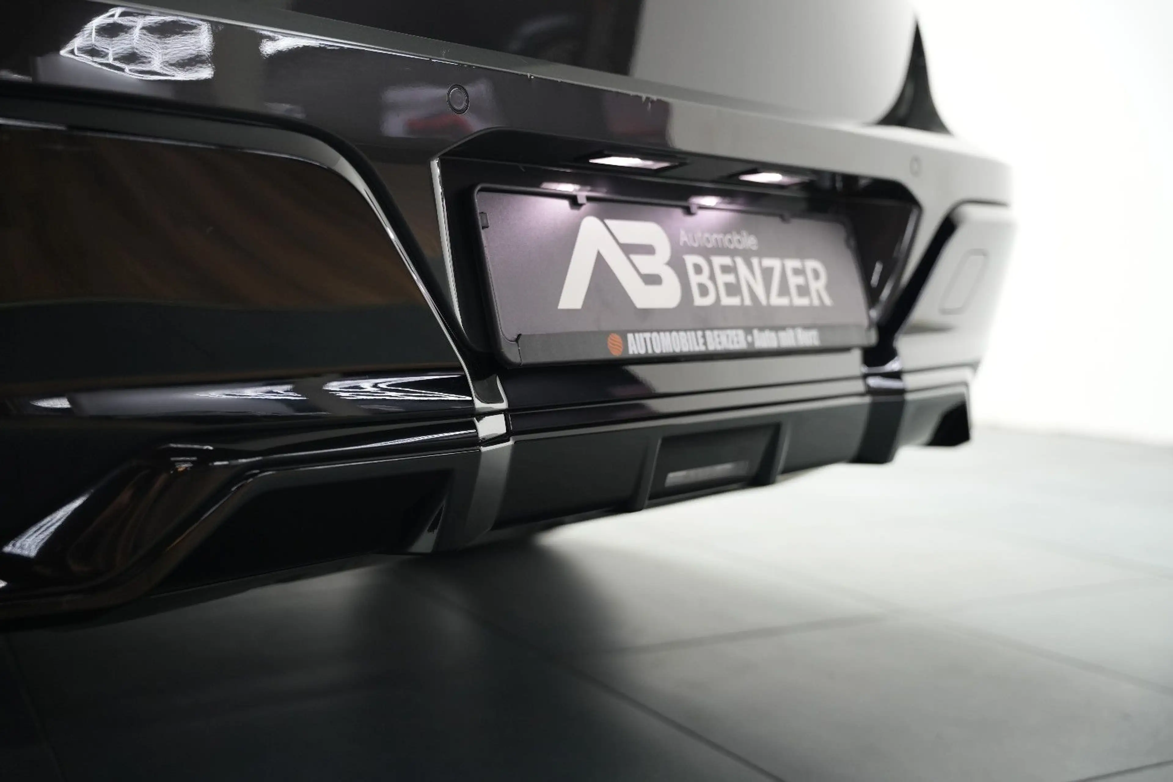 BMW 740 d M-Paket*ICONIC*CinemaTV*SkyLounge*360°*HUD — photo 10