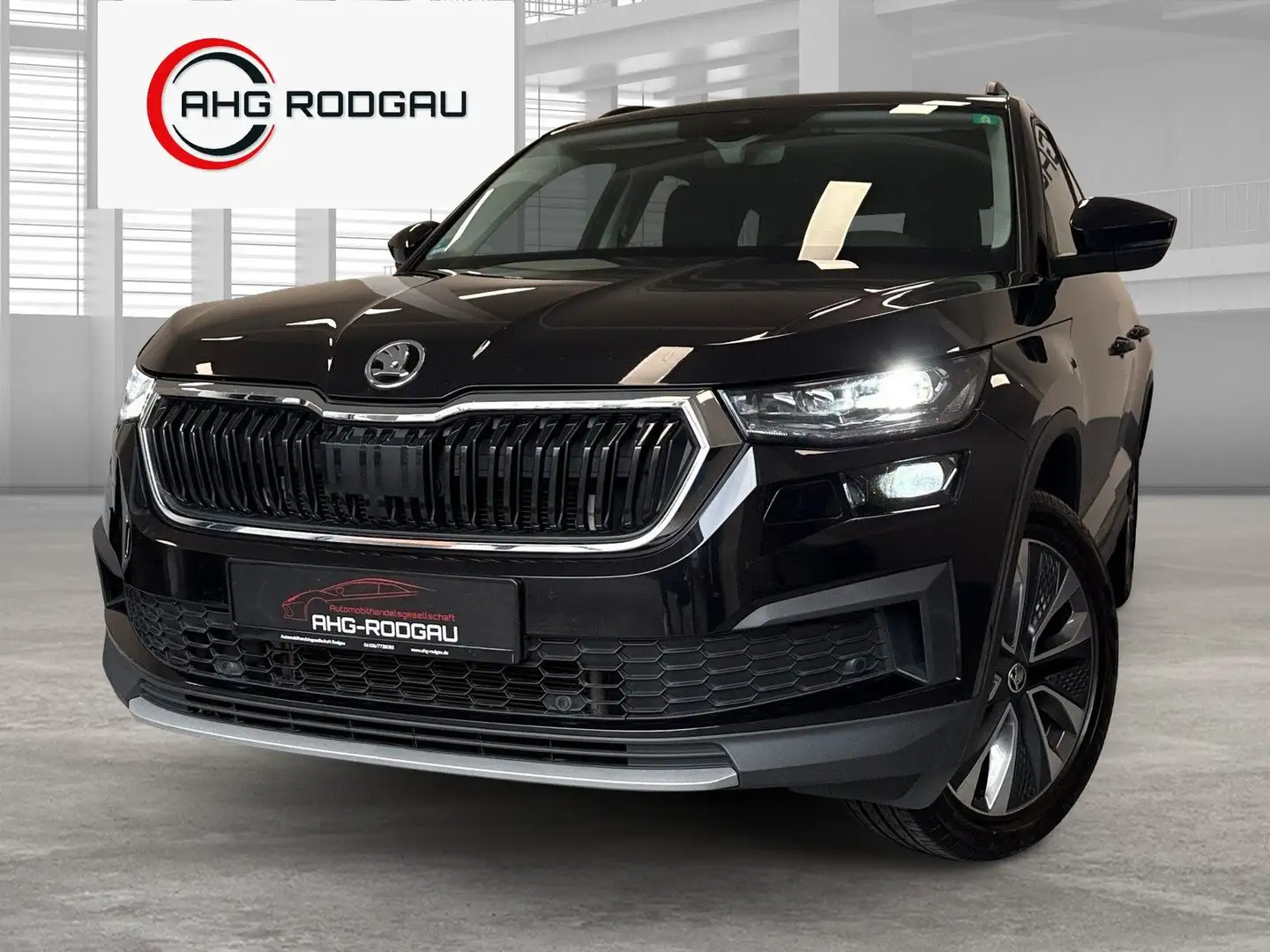 Skoda Kodiaq Tour 4x4/KAMERA/ACC/StandH/LED Schwarz - 2