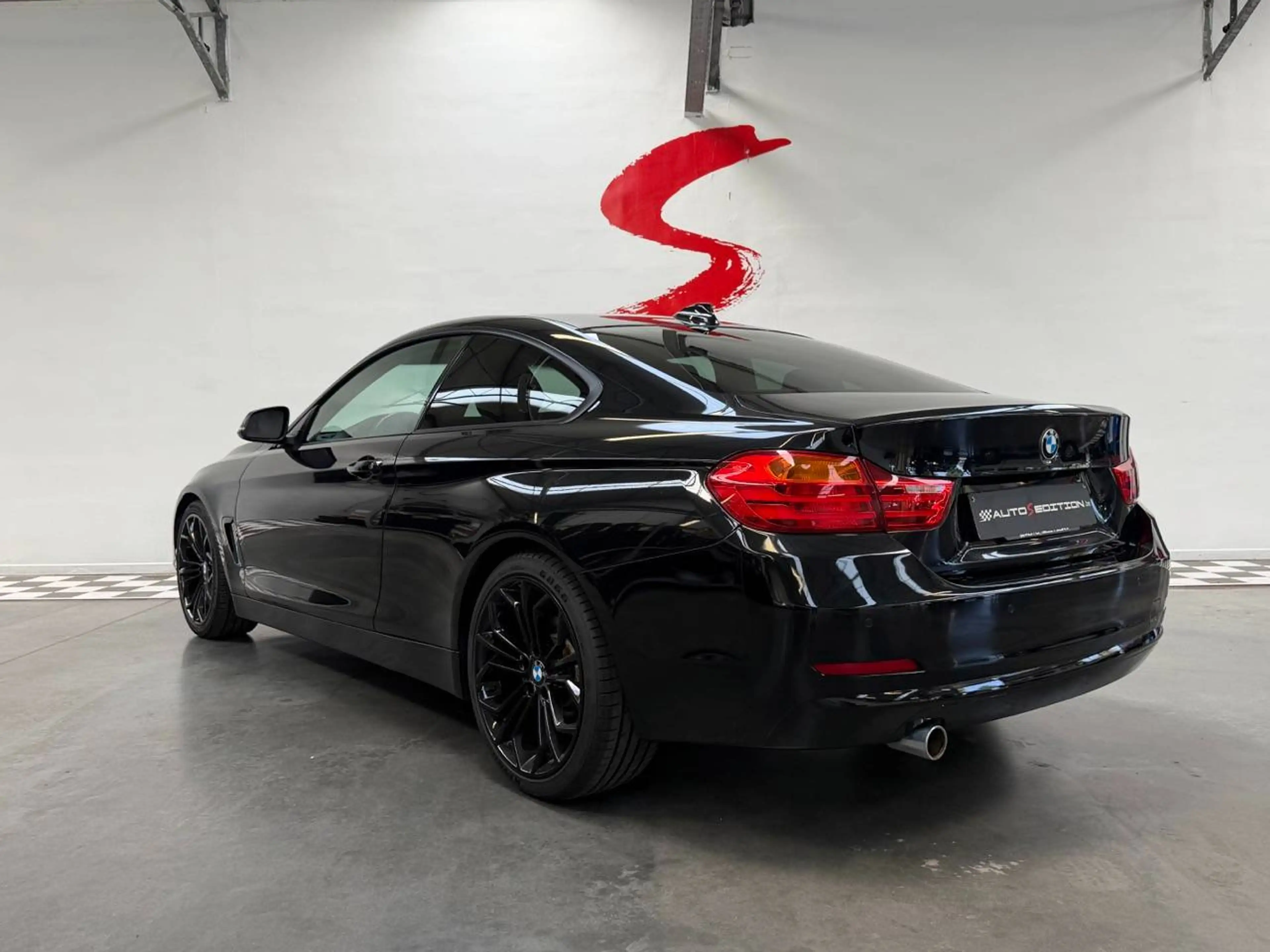 BMW 418 Coupé 418 d — photo 2