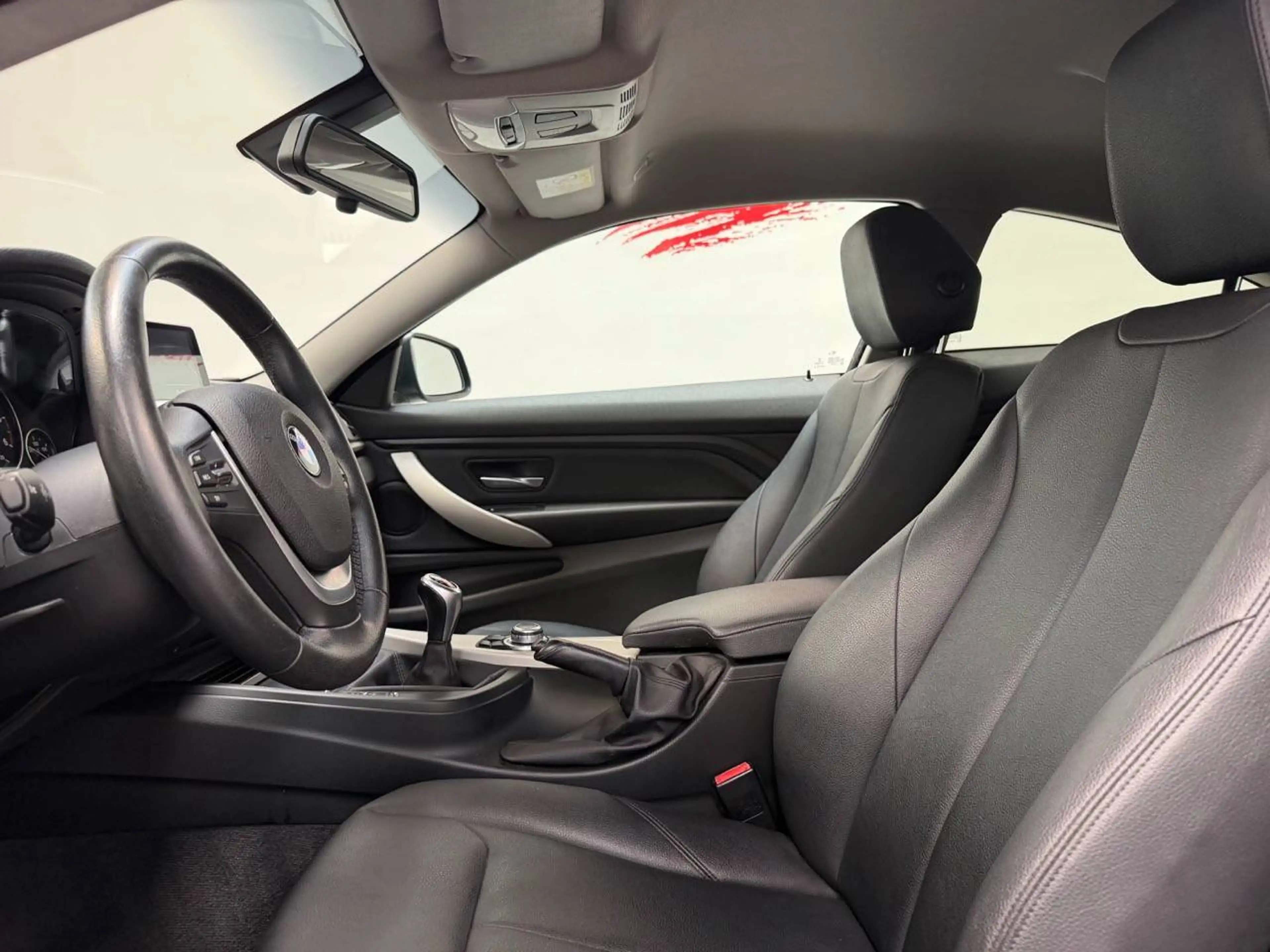 BMW 418 Coupé 418 d — photo 8