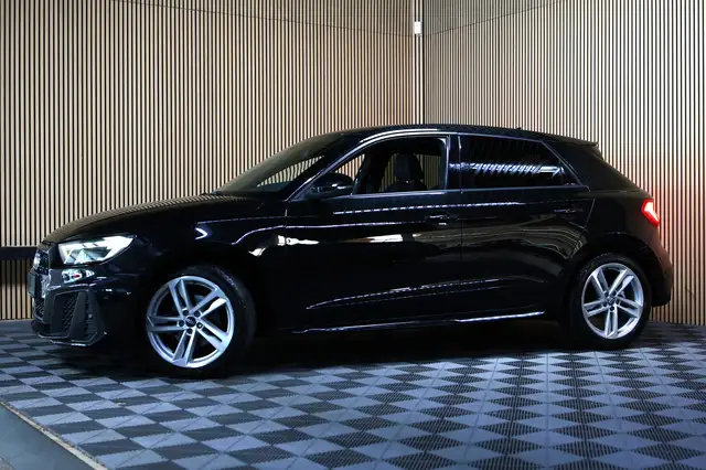 Audi A1 view 10