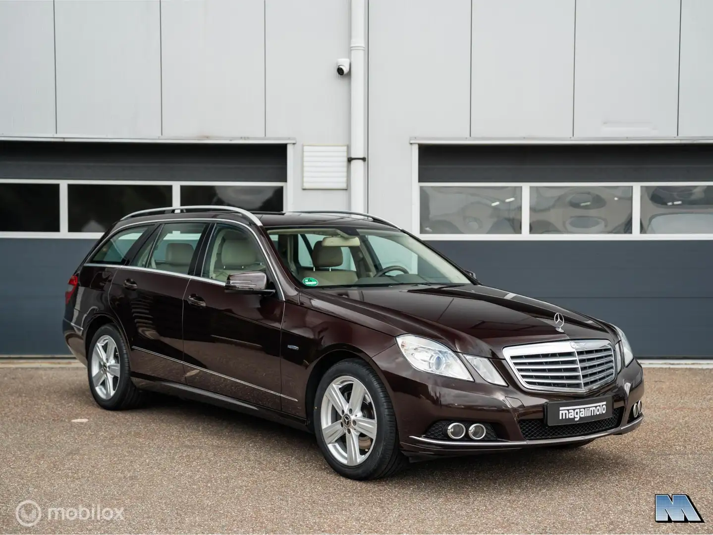 Mercedes-Benz E 300 Estate CDI Elegance Bruin - 1