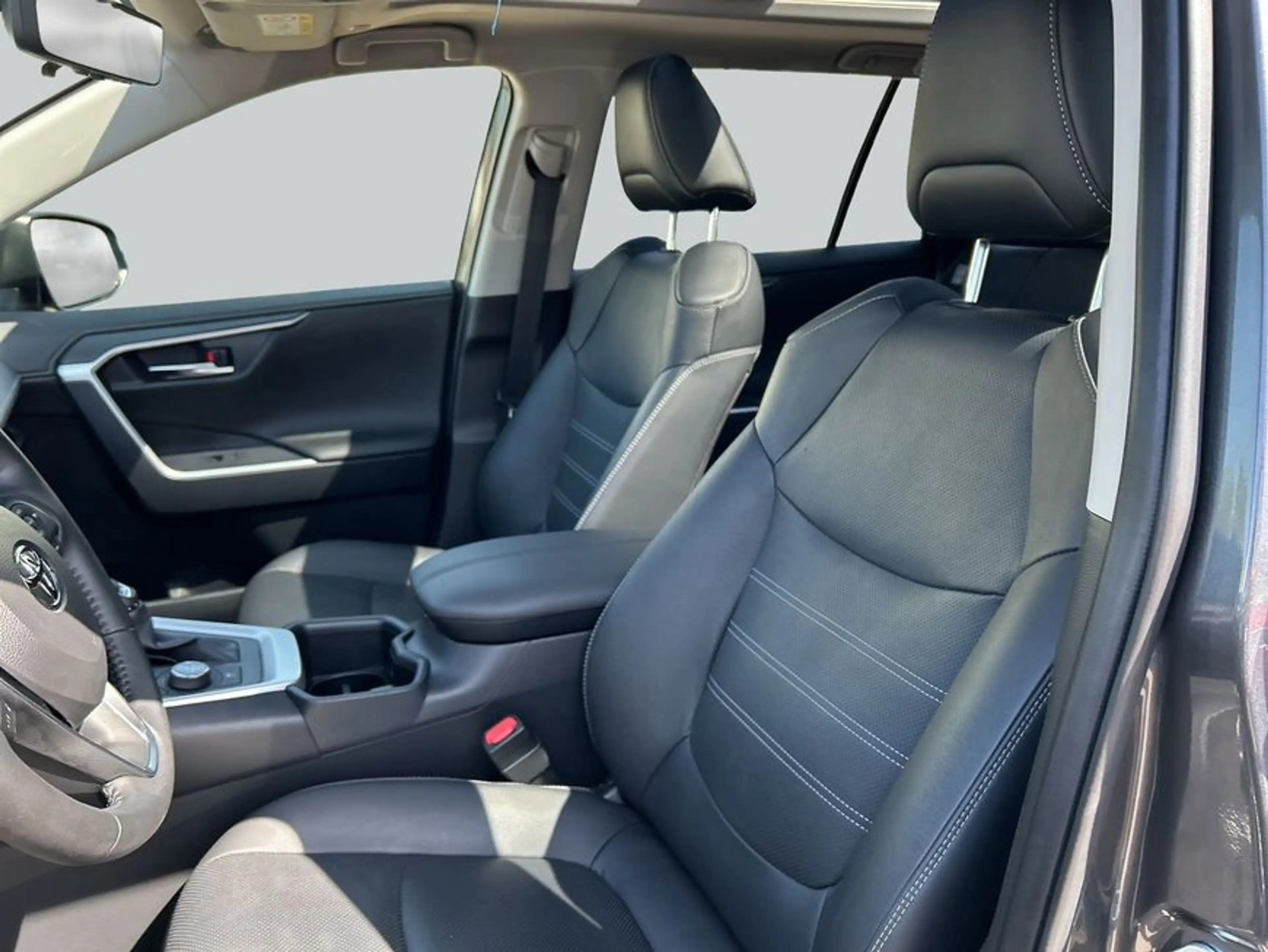 Toyota RAV 4 2.5 4x4 Hybrid Panoramadach — photo 10