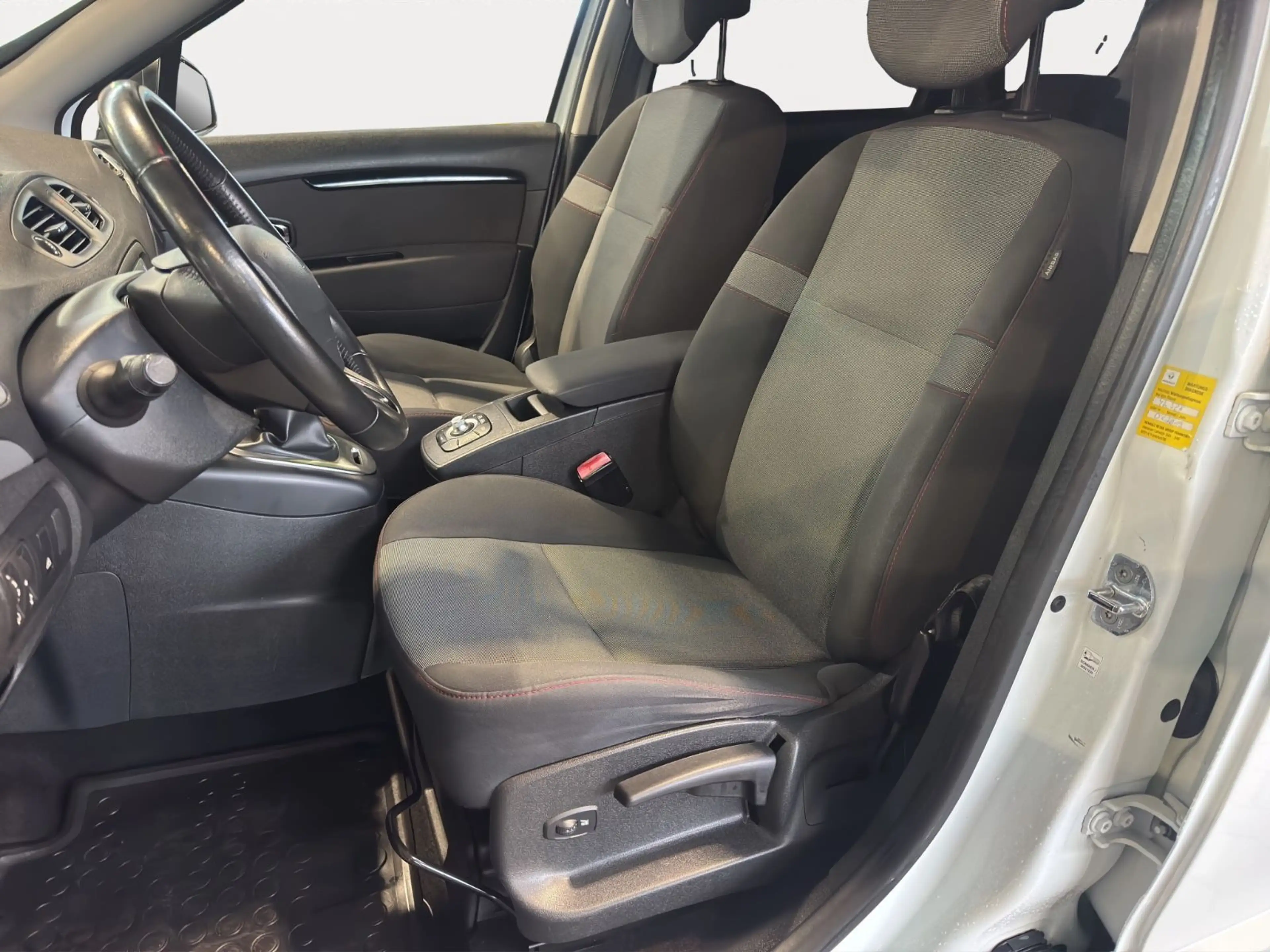Renault Scenic III Grand Paris 1.5 DCI*AUTOMATIK*2. HAND — photo 9