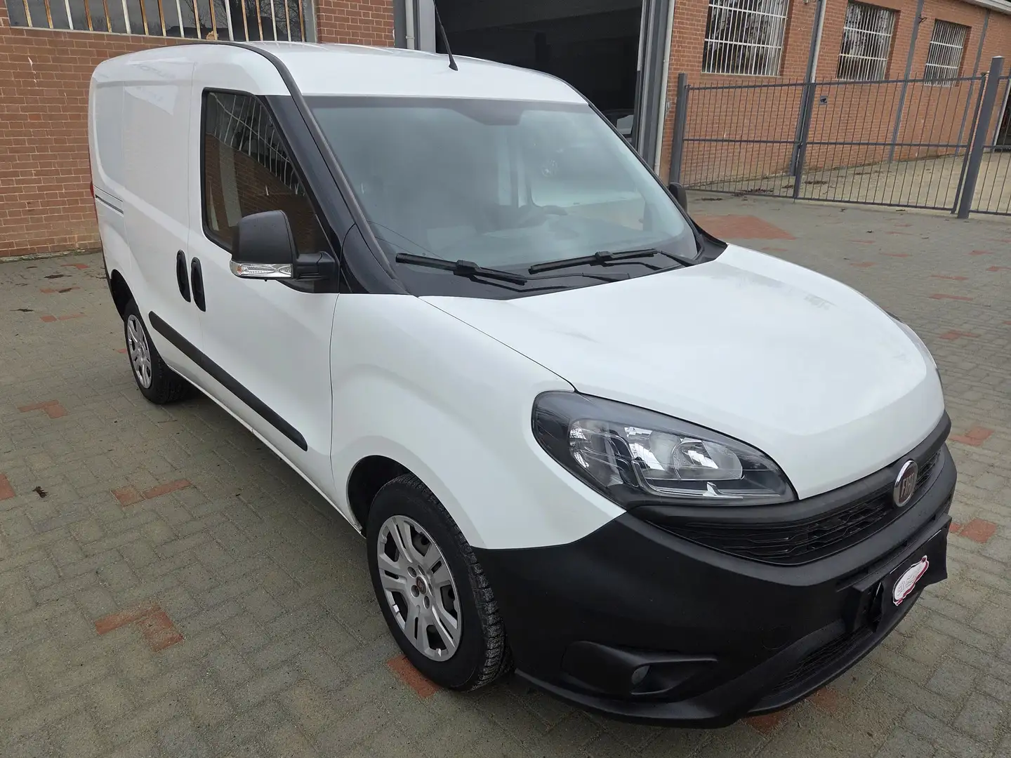 Fiat Doblo Cargo 1.3 mjt 95cv Lounge 3 posti - UNICO PROPR. Bianco - 2